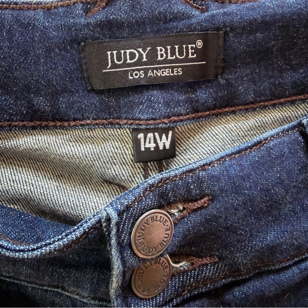 Judy Blue Denim Wide Leg Jean - Picture 3 of 4